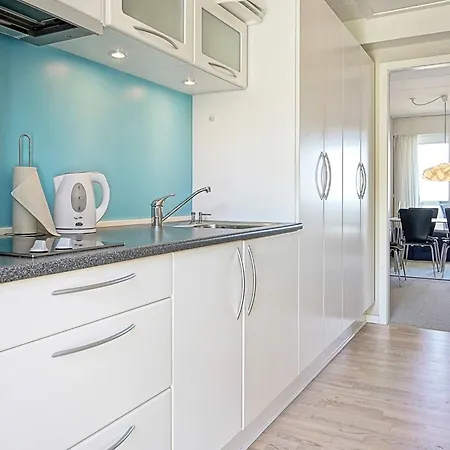 Appartement Scenic Seaside Retreat In Sandkas-by Traum