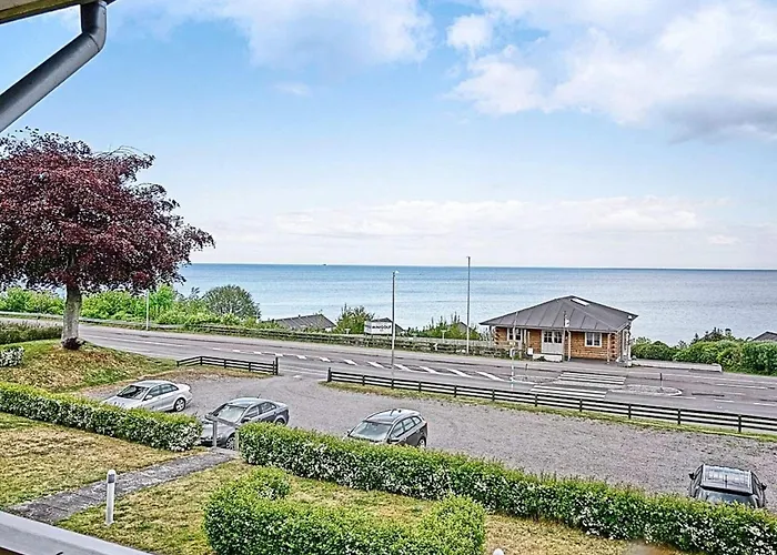Appartement Scenic Seaside Retreat In Sandkas-by Traum